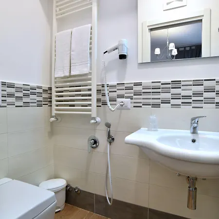 La Casa In Piazza 4* מסה לוברנסה
